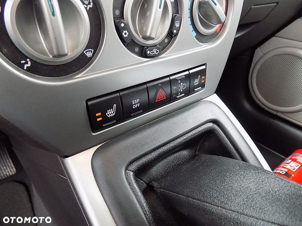 Jeep Compass 2.0 CRD DPF Limited - 17