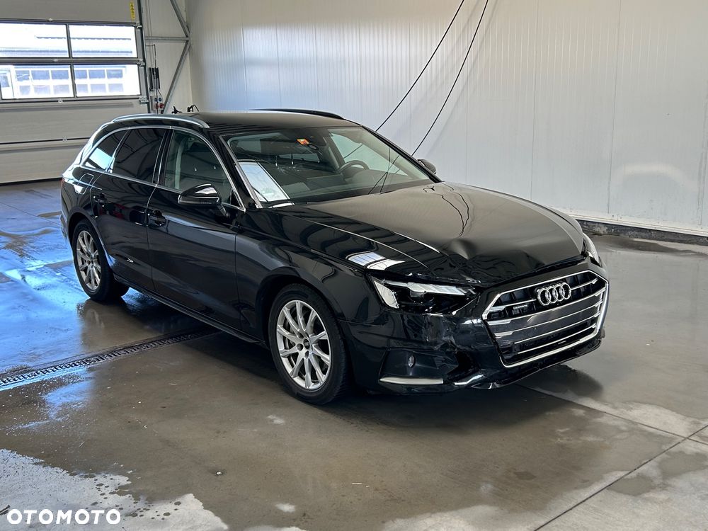 Audi A4 Avant 2023 photo 3