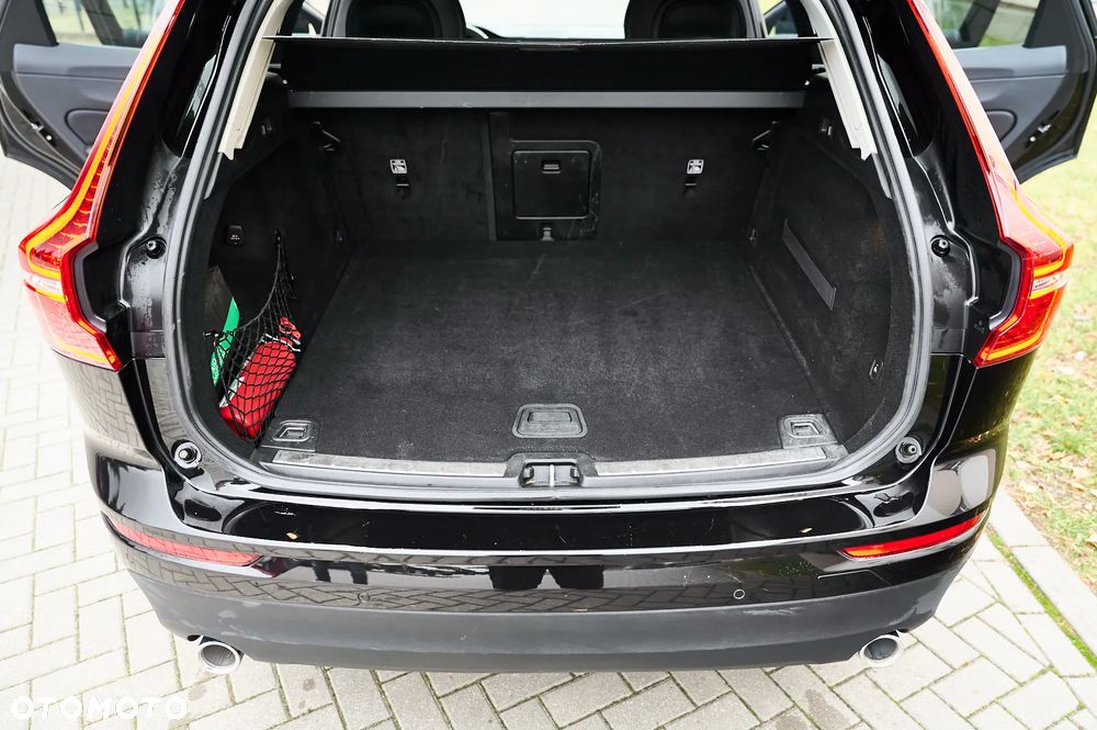 Volvo XC 60 D3 Momentum Pro - 21