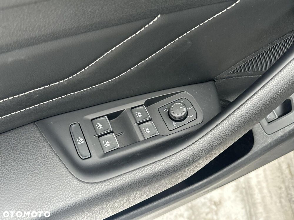 Volkswagen Arteon 2.0 TDI 4Motion R-Line DSG - 33