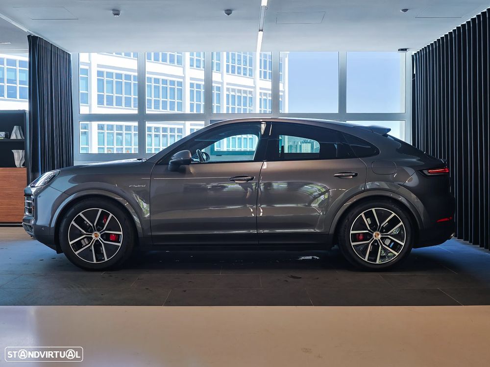 Porsche Cayenne S E-Hybrid — fotografia 10