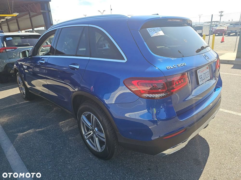 Mercedes-Benz GLC 300 4Matic 9G-TRONIC Exclusive - 4