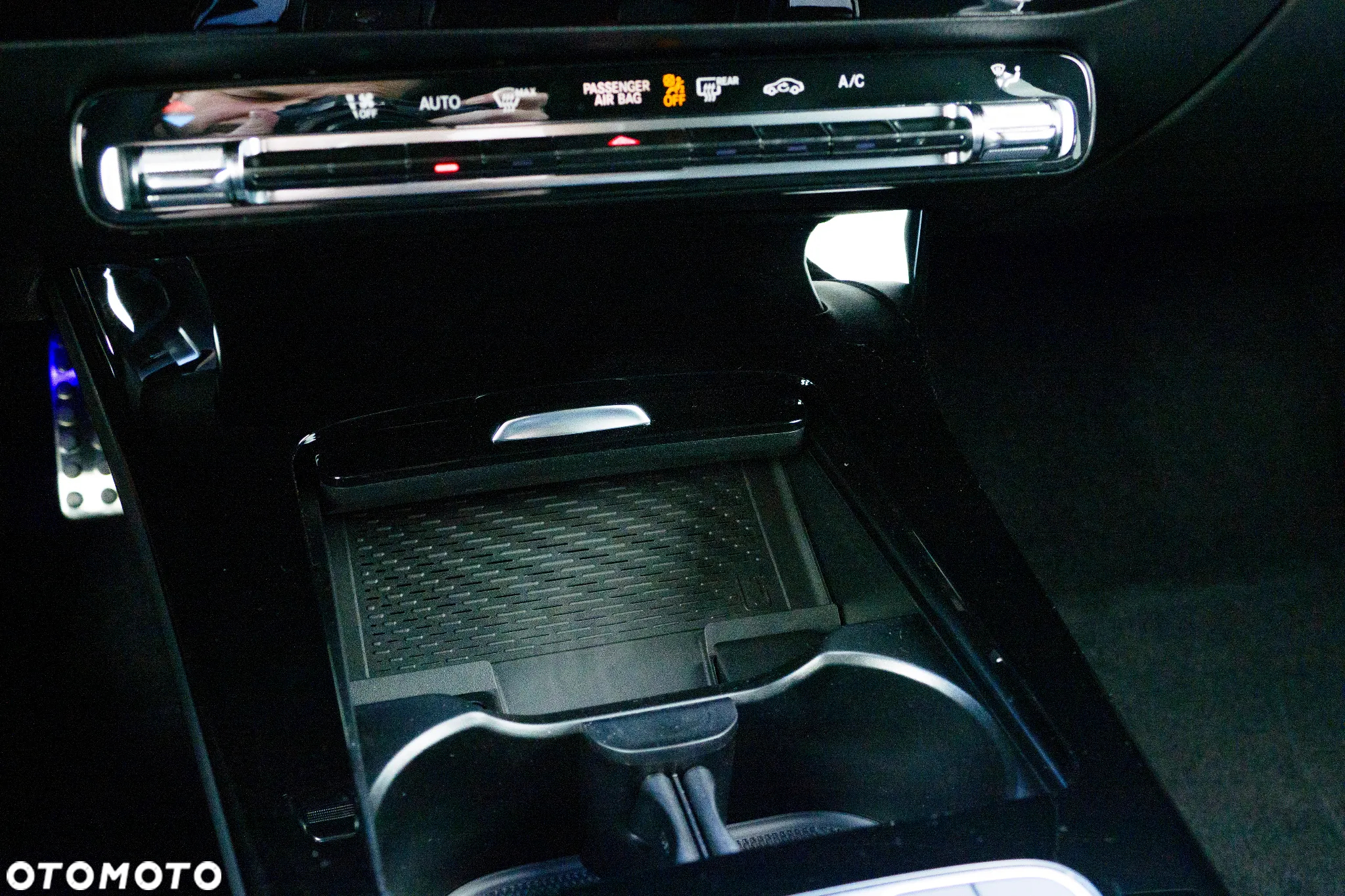 Mercedes-Benz CLA 200 AMG Line 7G-DCT - 26