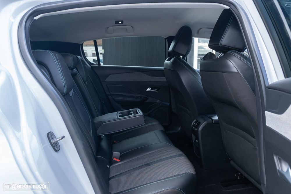 Peugeot 308 1.2 PureTech Allure - 13