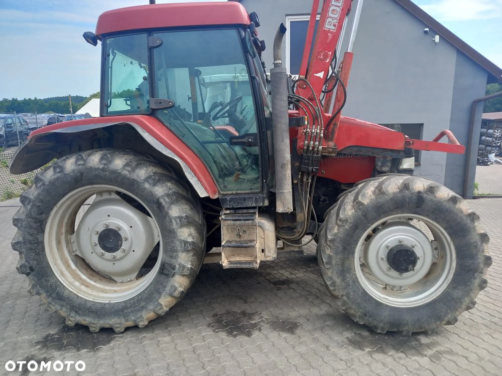 Ładowacz czołowy RODA Case MX100C - 1