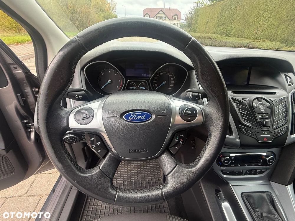 Ford Focus 1.6 TDCi DPF Start-Stopp-System SYNC Edition - 14