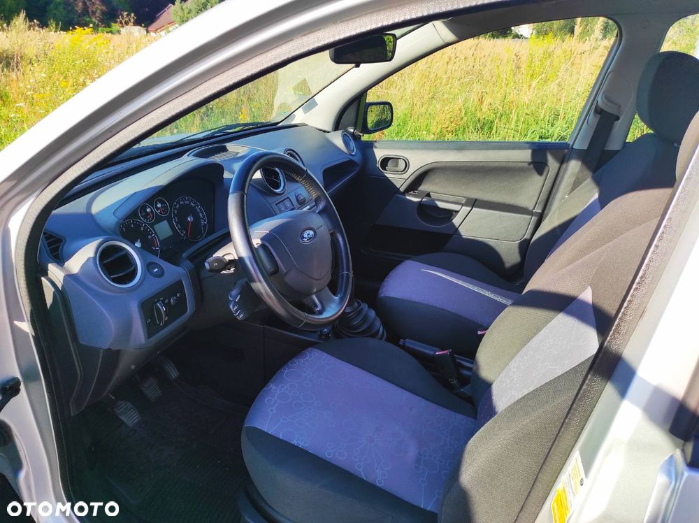 Ford Fiesta 1.3 Style - 4