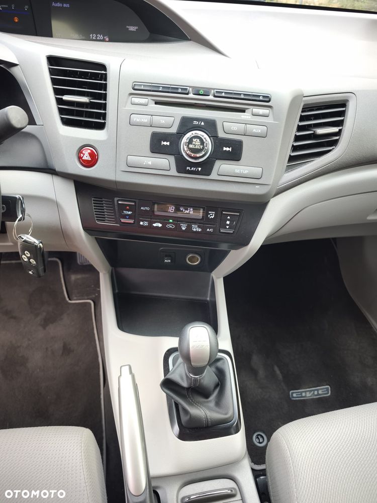Honda Civic 1.8 Comfort - 10