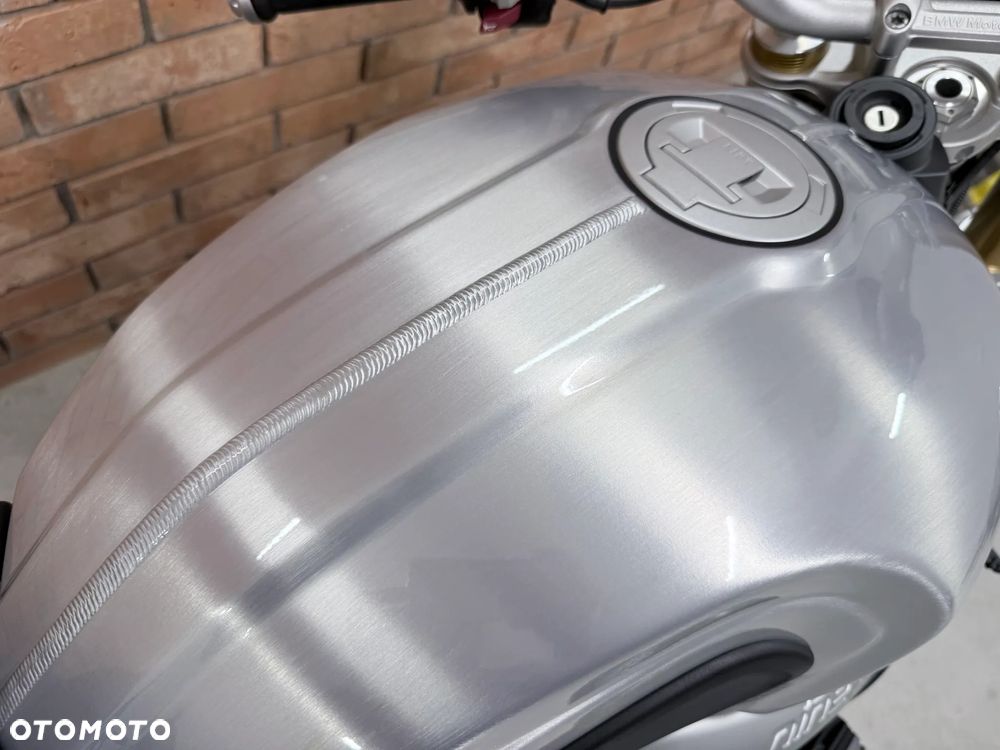 BMW R - 4