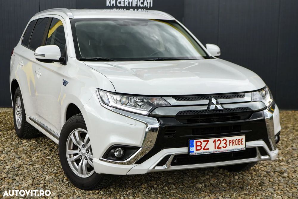 Mitsubishi Outlander 2.4 4WD - 22