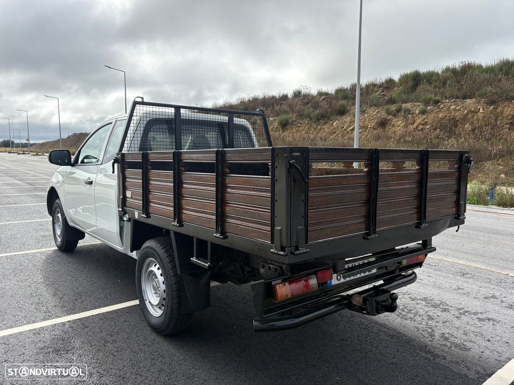 Mitsubishi L200 2.4 DI-D CD Campera Space Cab 3L 4WD - 8