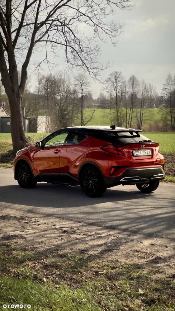 Toyota C-HR 2.0 Hybrid Executive - 2