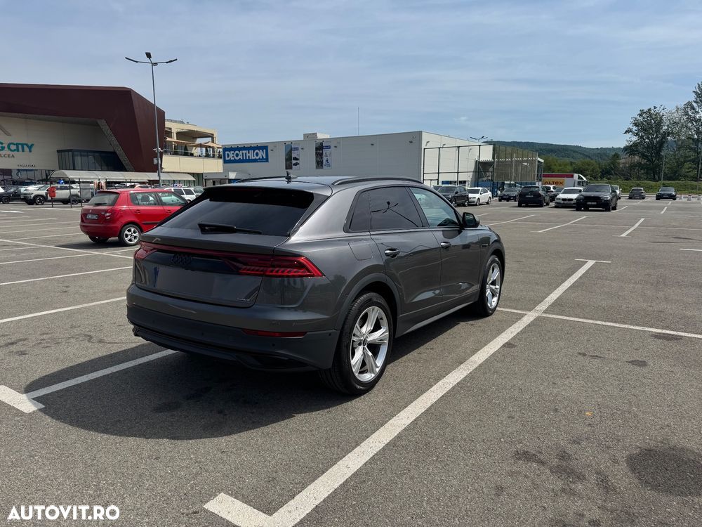Audi Q8 55 TFSI quattro Tiptronic - 14