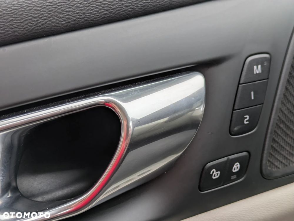 Volvo V60 T5 Geartronic Momentum Pro - 11