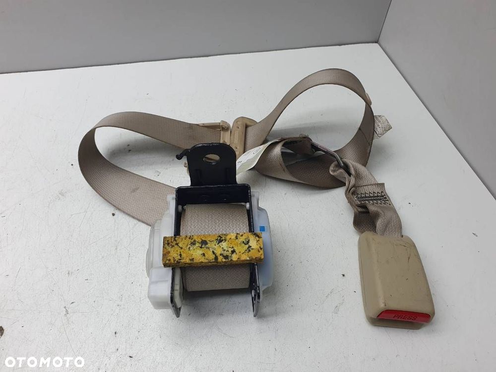 PAS BEZPIECZEŃSTWA TYŁ ŚRODKOWY LEXUS IS 220 II EUROPA - 1