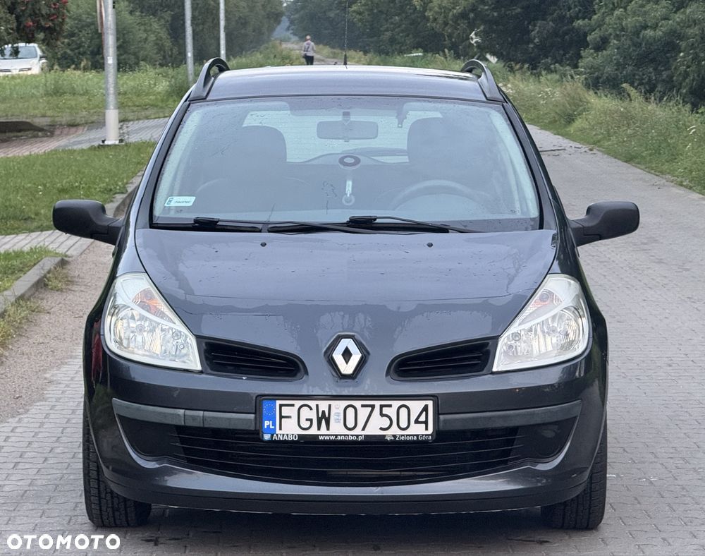 Renault Clio - 1