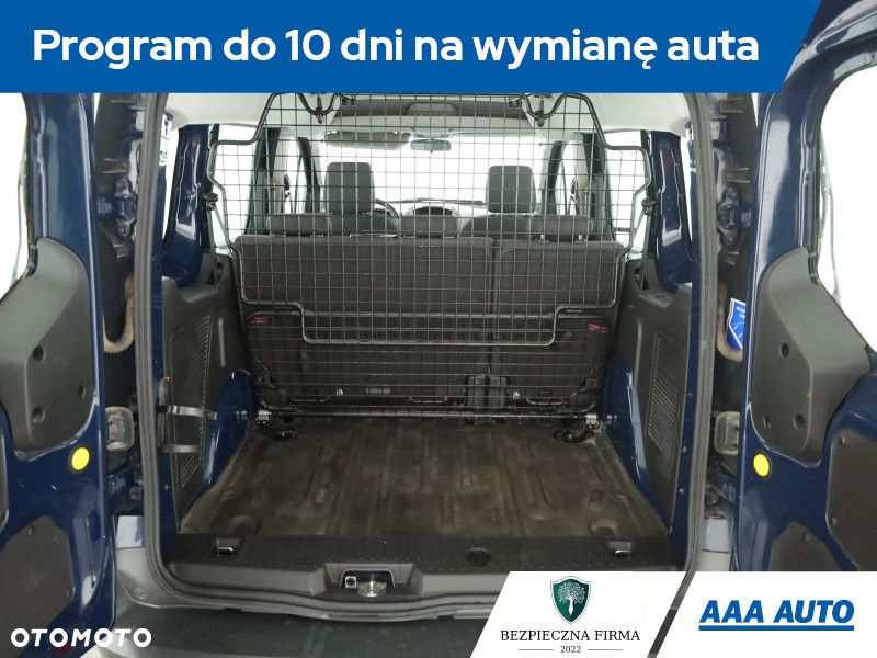 Ford Transit Connect - 8