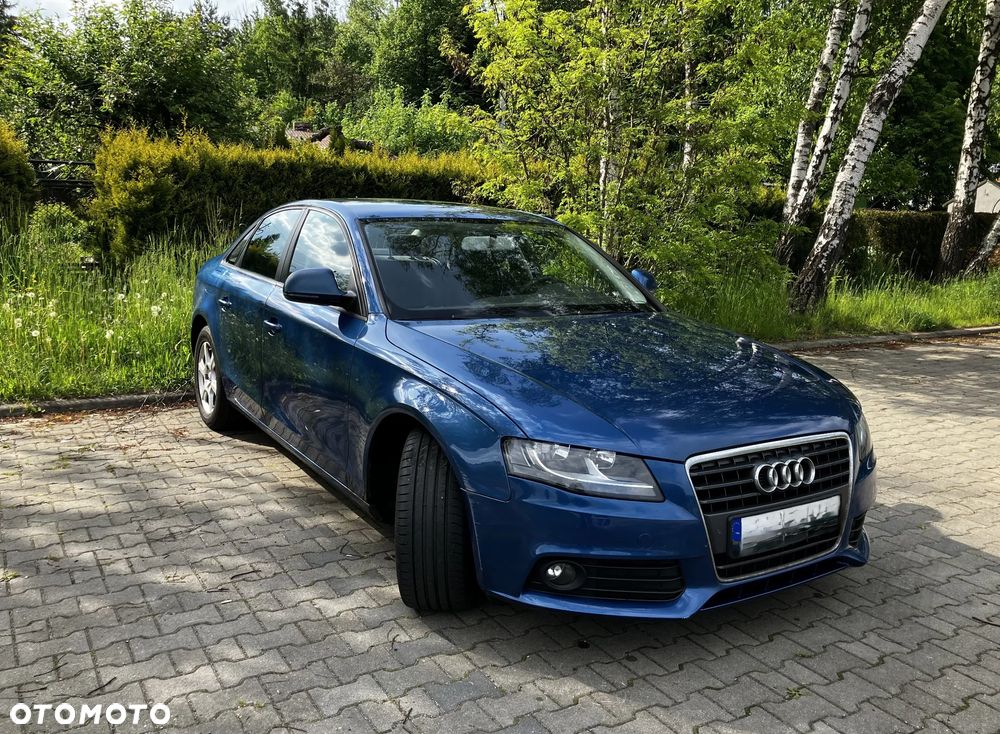 Audi A4 Limousine - 2