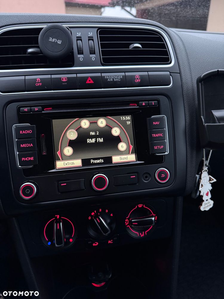 Volkswagen Polo 1.6 TDI DPF BlueMot Highline - 11