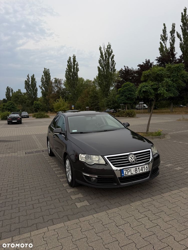 Volkswagen Passat 2.0 TDI DPF DSG Comfortline - 10