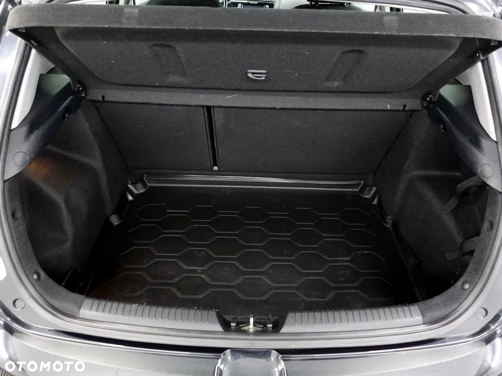 Kia Ceed Cee'd 1.6 GDI L Business Line - 37