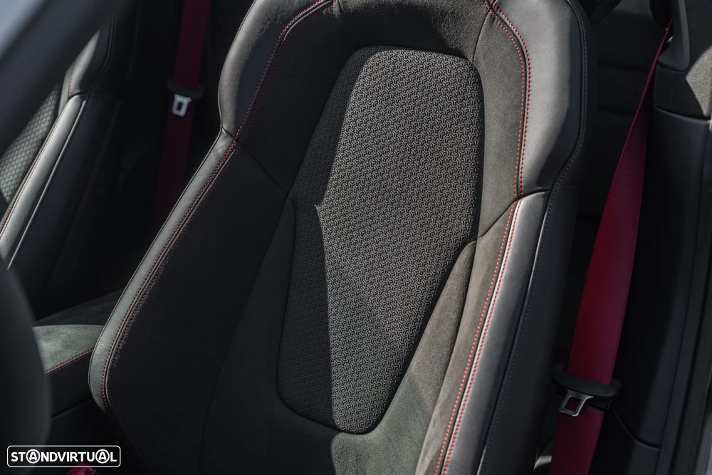 Porsche 911 (992) Targa 4 GTS - 24