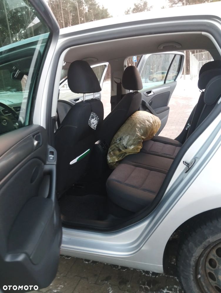 Volkswagen Golf 1.2 TSI MATCH - 10