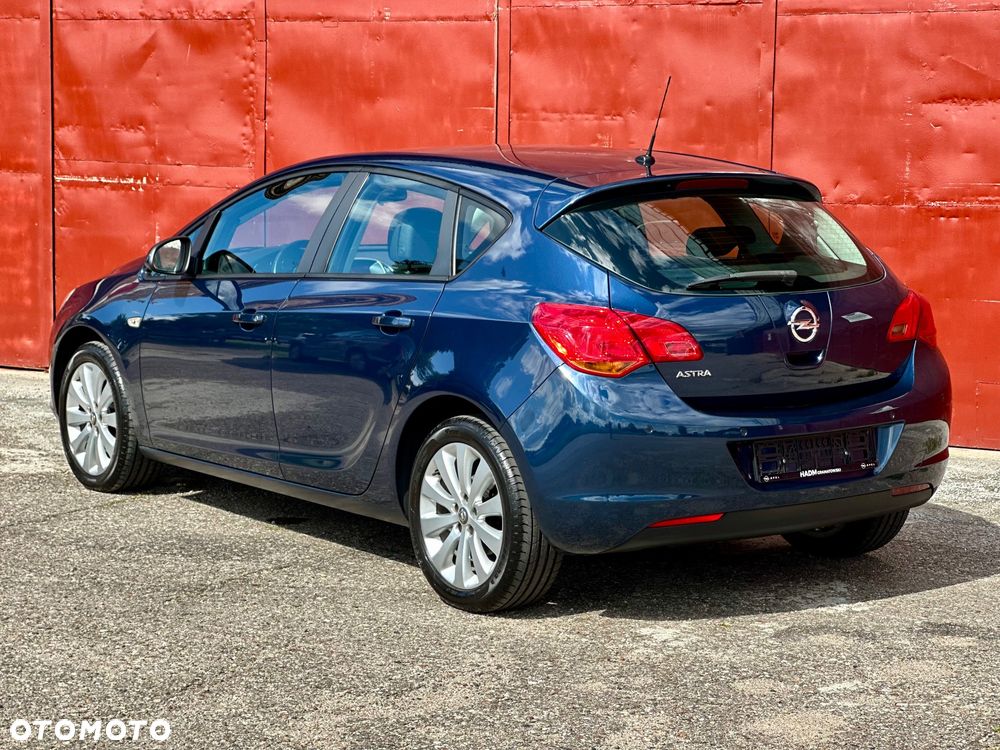 Opel Astra 1.6 Active - 30