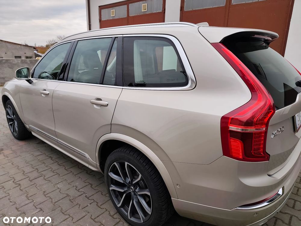 Volvo XC 90 ver-d5-scr-awd-inscription-7os - 3