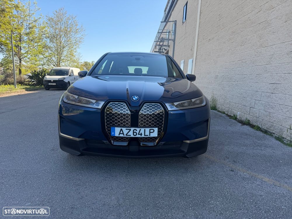 BMW iX xDrive 40 Pack Desportivo - 2