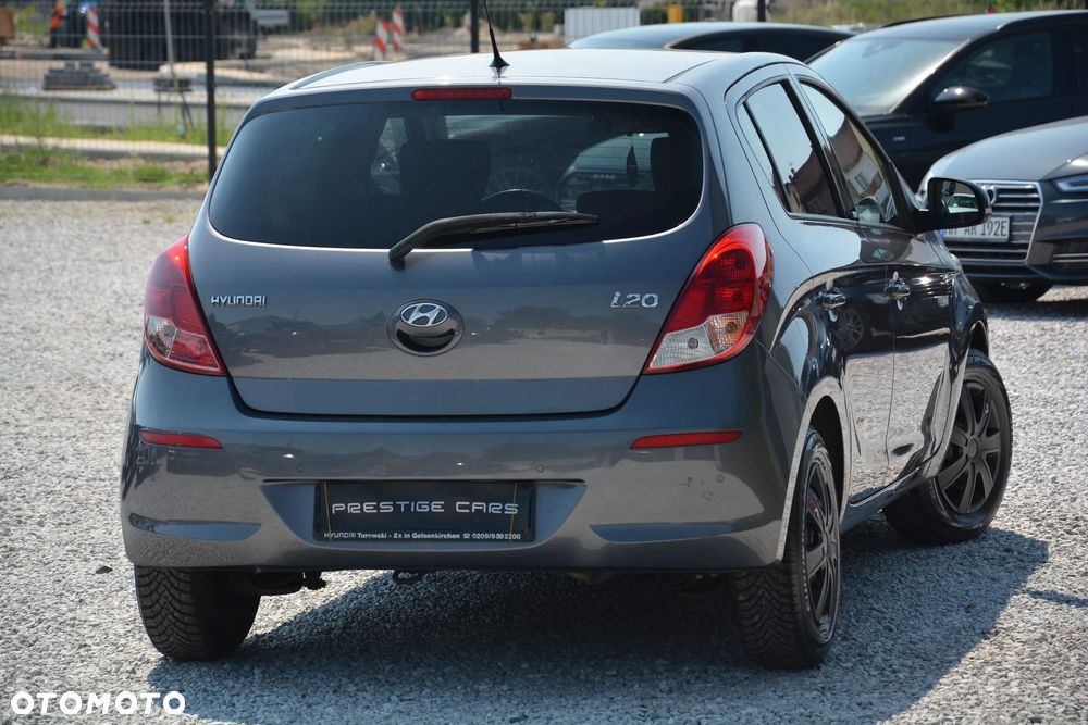 Hyundai i20 - 10