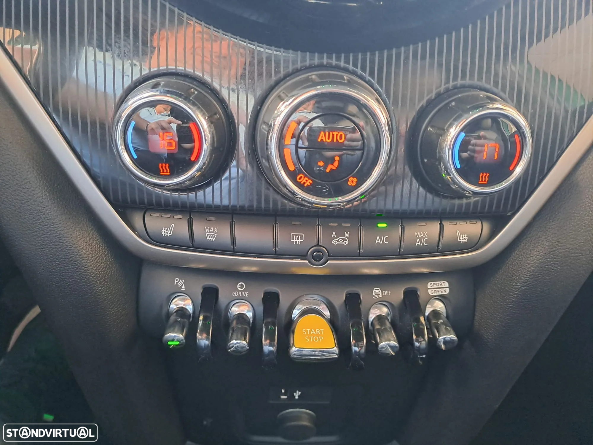 MINI Countryman Cooper SE Premium P. Yours Auto - 17
