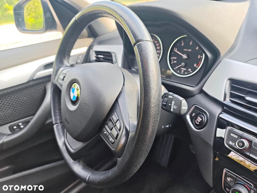 BMW X1 xDrive18d Advantage sport - 29