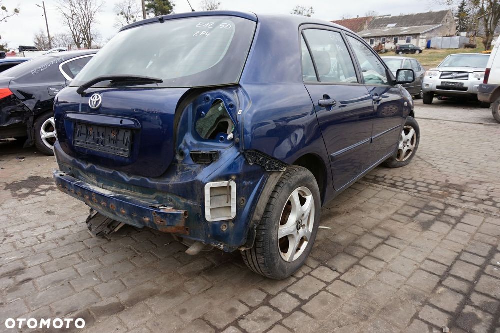 TOYOTA COROLLA E12 LIFT 5D HB 8P4 1.4 D4D KM GRANATOWY na części - 4