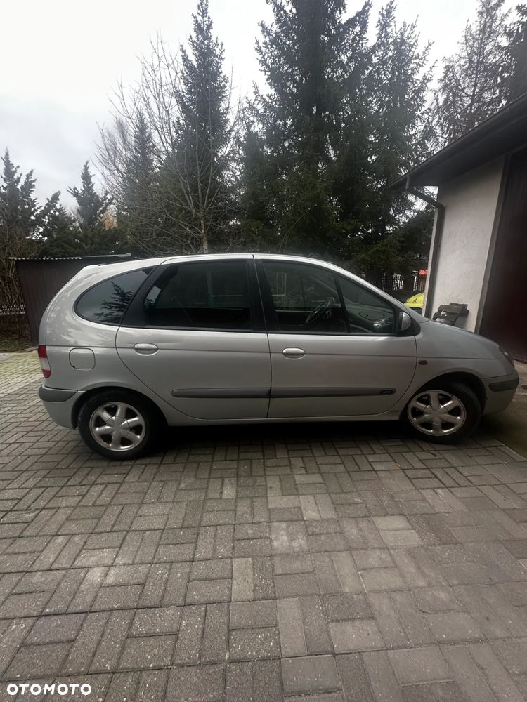 Renault Scenic - 4