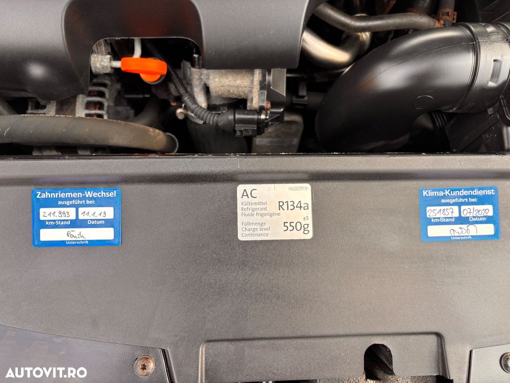 Volkswagen Passat Variant 2.0 TDI DSG BlueMotion Technology Comfortline - 26