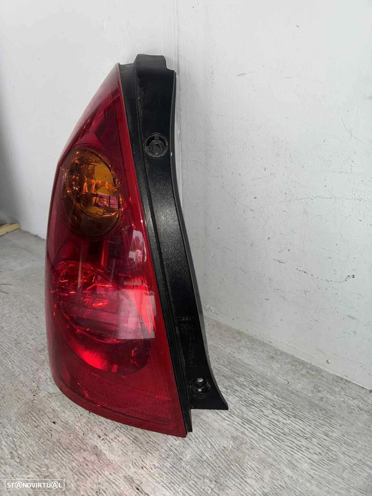 Farolim Trás Esquerdo Nissan Primera P12 Estate Sw - 02/07 - 3