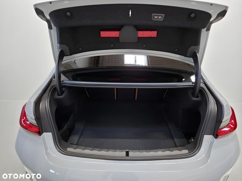 BMW Seria 3 2026 photo 5