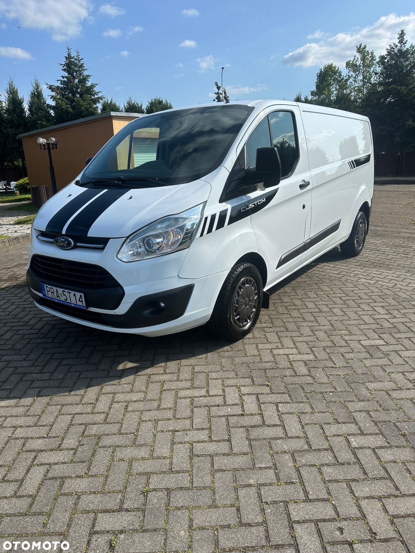 Ford Transit Custom - 13
