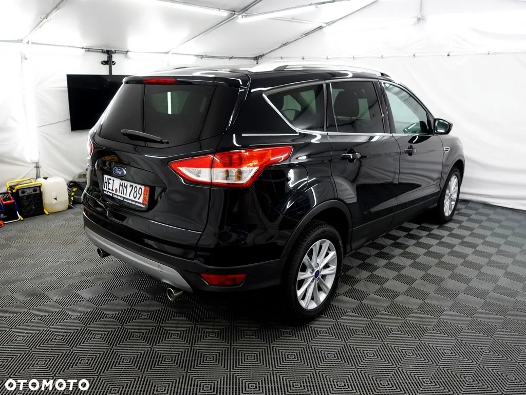 Ford Kuga 2.0 TDCi 4WD Titanium - 4