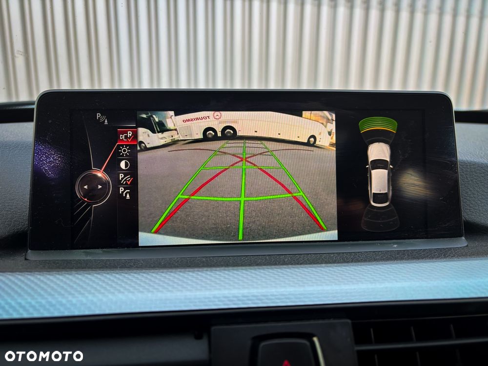 BMW 3GT 318d Sport Line - 37