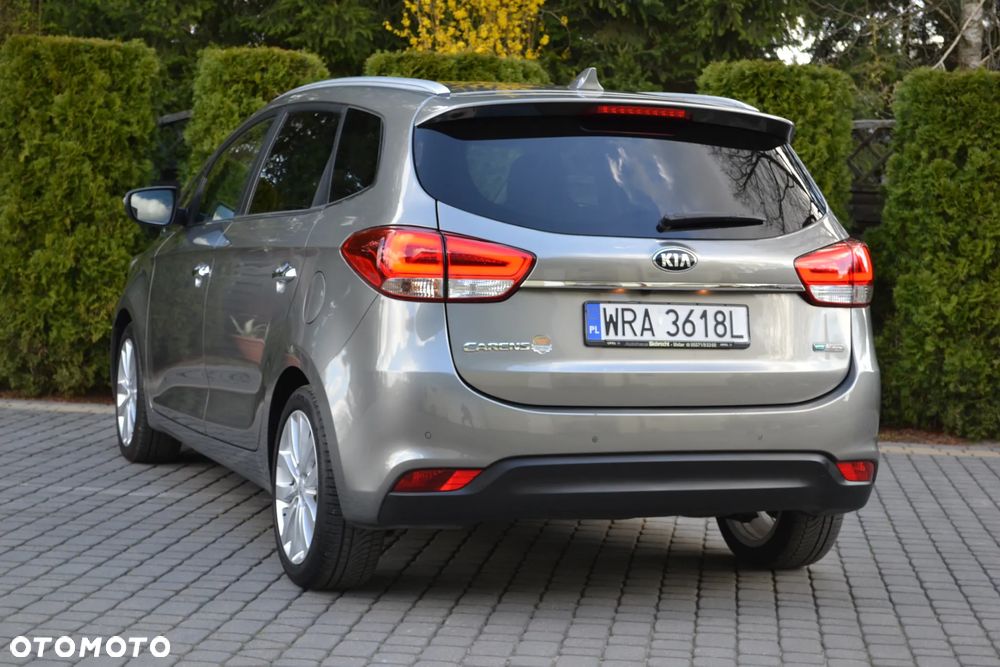 Kia Carens 1.7 CRDi Business Line 7os 7DCT - 16