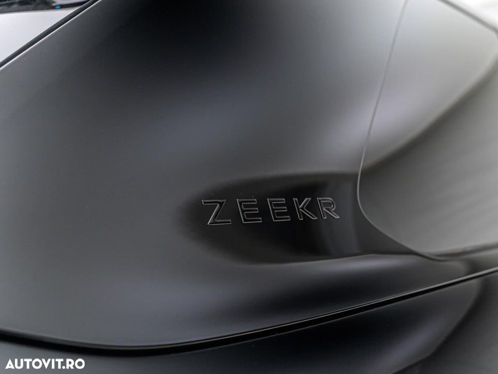 Zeekr 9X - 24