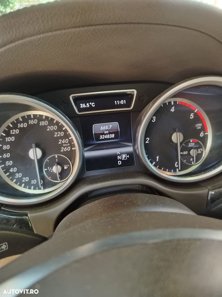 Mercedes-Benz GL - 13