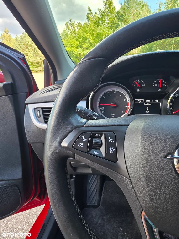 Opel Astra 1.4 T Dynamic S&S - 14