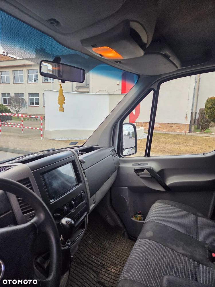 Mercedes-Benz 210 CDI - 11