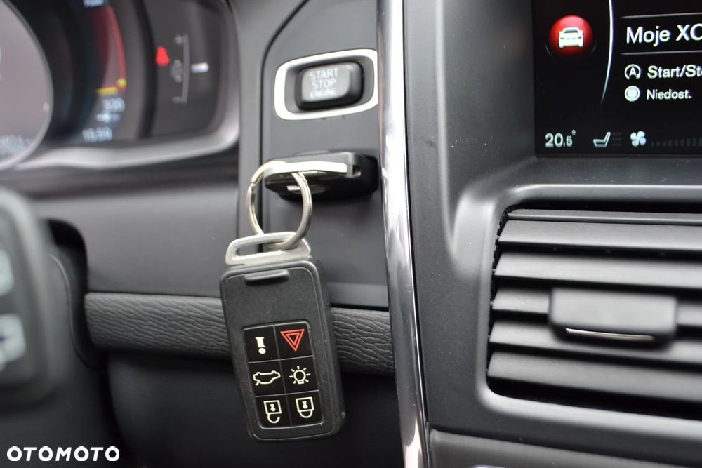 Volvo XC 60 - 38