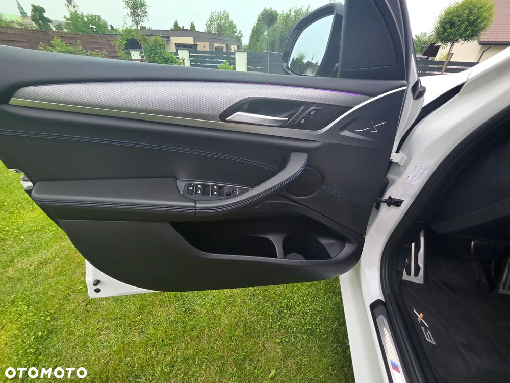 BMW X3 xDrive20i - 29