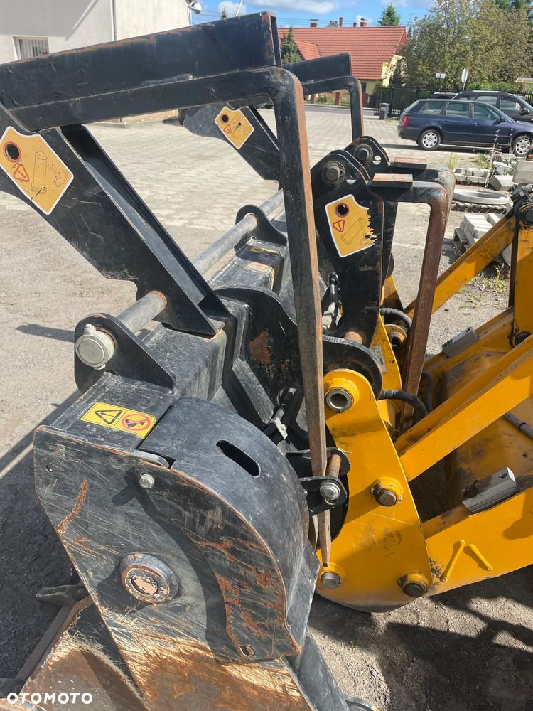 JCB 3CX PLUS - 26