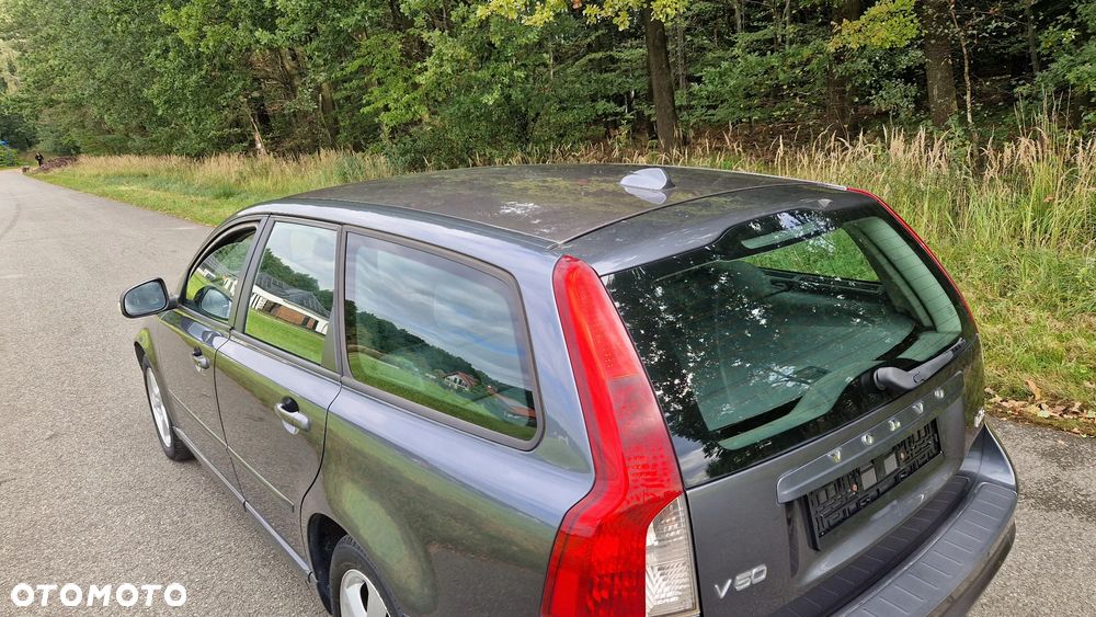 Volvo V50 D3 Momentum - 7